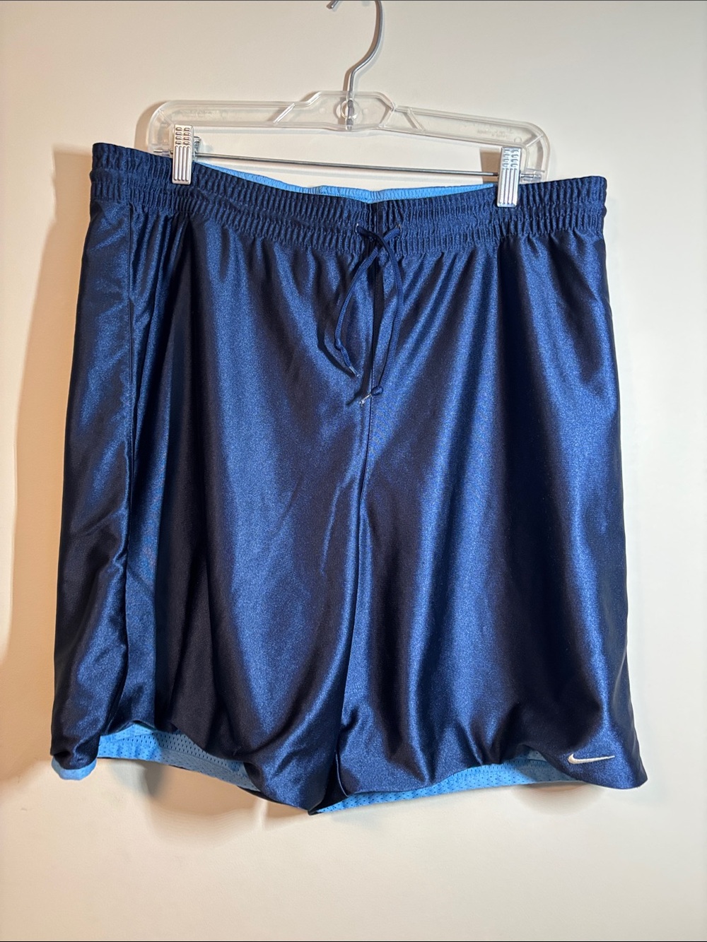 Vintage Nike DAZZLE REV Men’s Dark Blue Athletic Shorts with Light Blue Liner